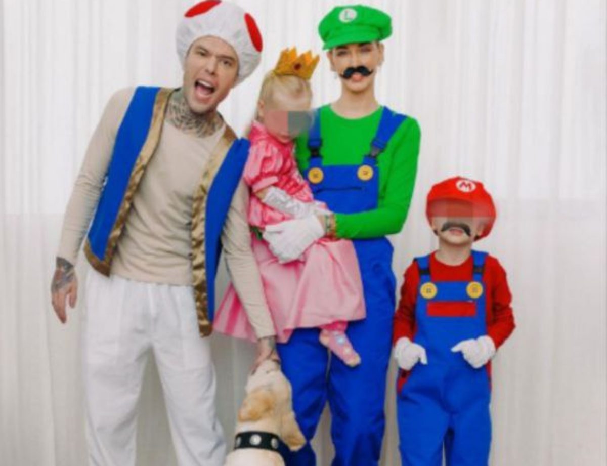 I Ferragnez si trasformano in Super Mario per Halloween: l'immagine che ha  conquistato la rete 