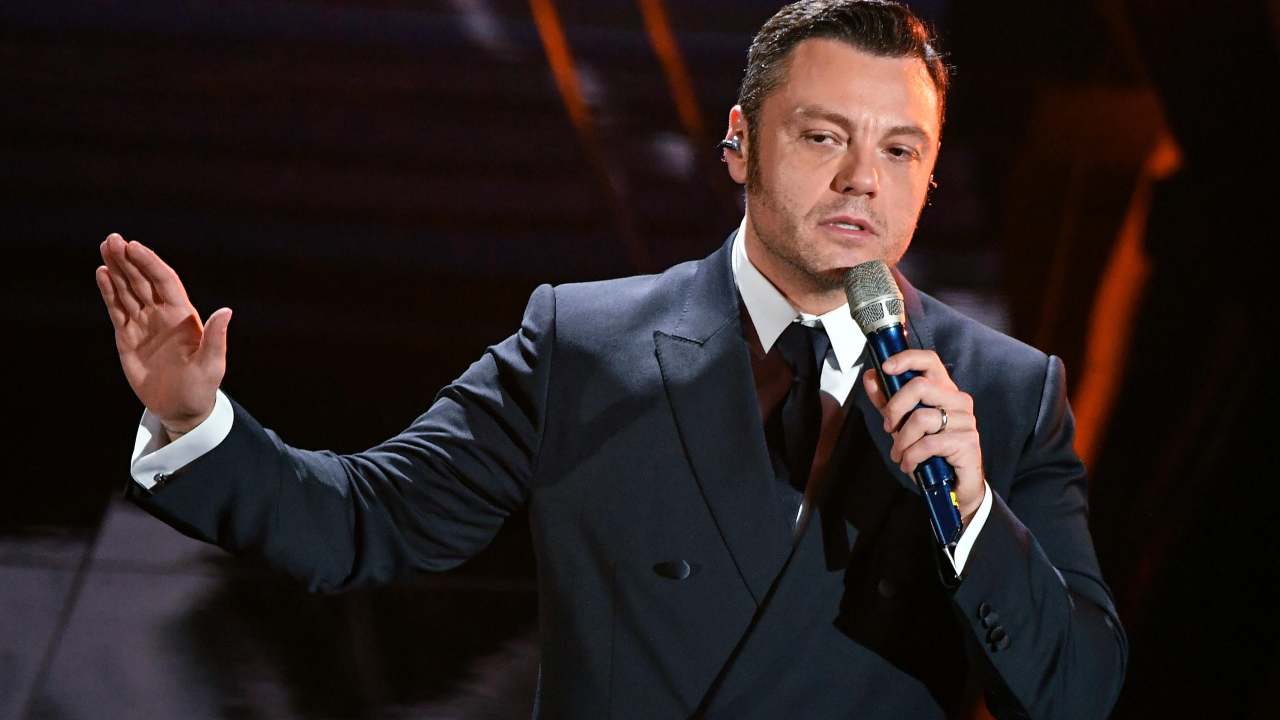 Tiziano Ferro, the sudden words alert everyone: “Goodbye my world, I can die happy” |  What happened to him