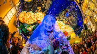 A Guanajuato il Día de Muertos porta il ricordo tra altari, vicoli e tunnel