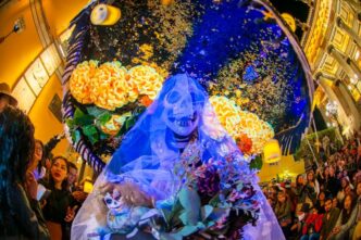 A Guanajuato il Día de Muertos porta il ricordo tra altari, vicoli e tunnel