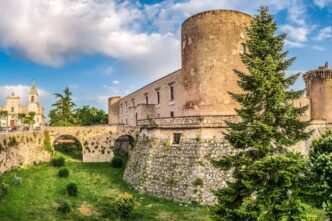 Venosa tra Orazio, rovine romane e degustazioni di Borgo diVino
